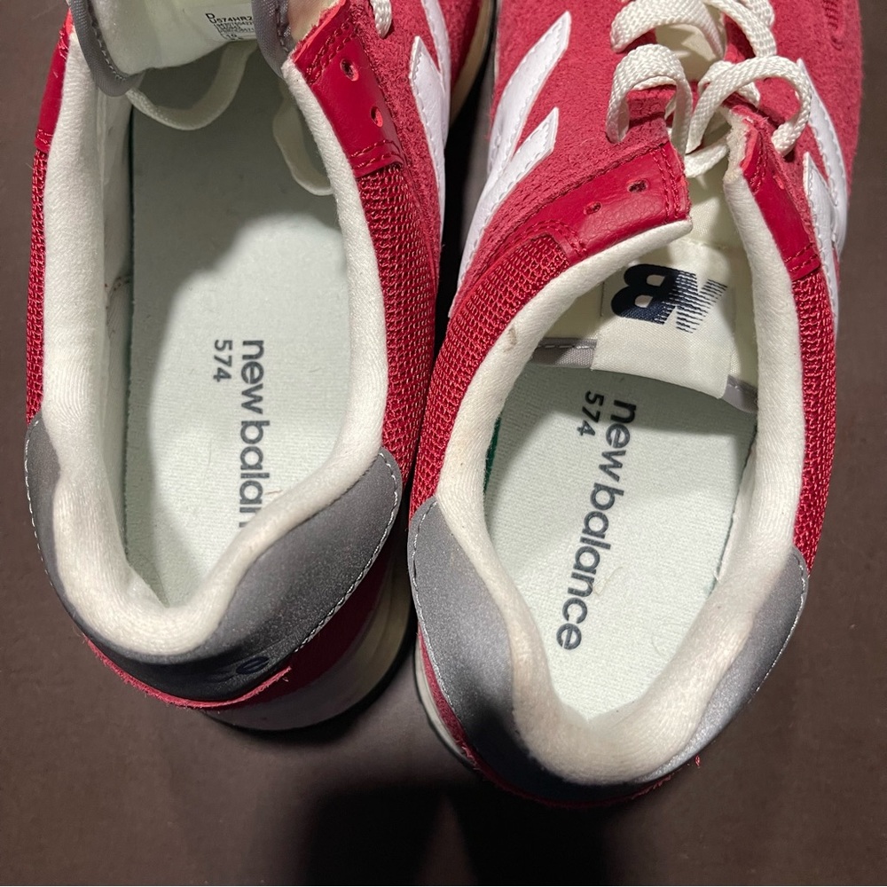 New Balance | 574 Varsity Red Sneaker Men’s Size: 10 - Picture 7 of 7